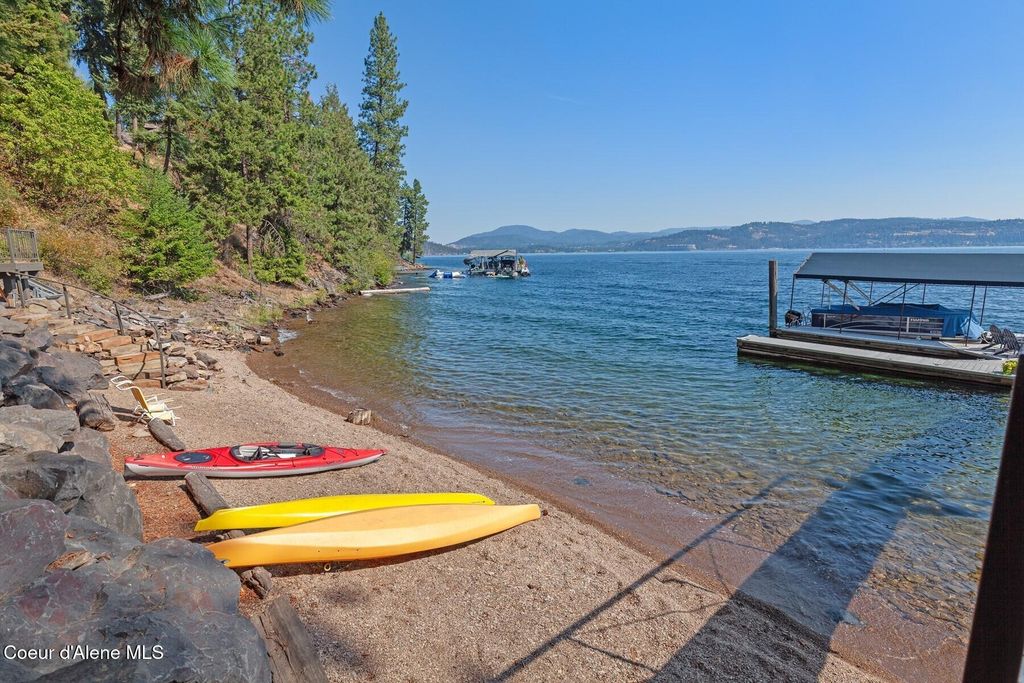 4520 S Threemile Point Rd, Coeur d'Alene, ID 83814 photo 3