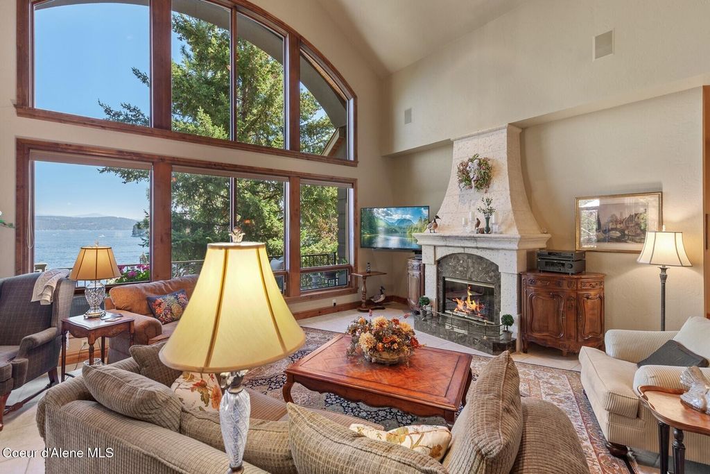 4520 S Threemile Point Rd, Coeur d'Alene, ID 83814 photo 5