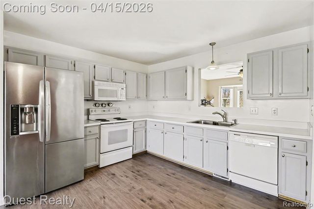 2648 Bonita Drive, Waterford, MI 48329