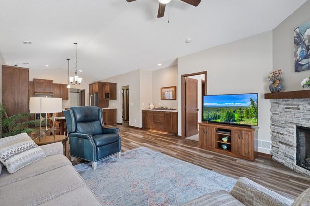 140 9th Avenue NE, Isanti, MN 55040