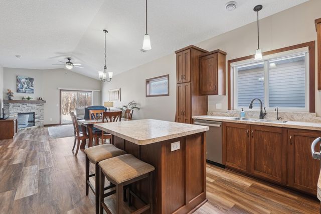 140 9th Avenue NE, Isanti, MN 55040