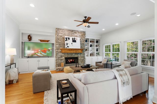 552 Grand Oaks Dr, Brentwood, TN 37027