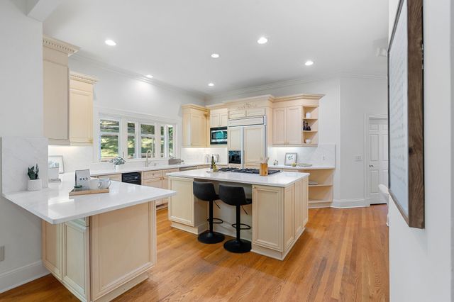 552 Grand Oaks Dr, Brentwood, TN 37027