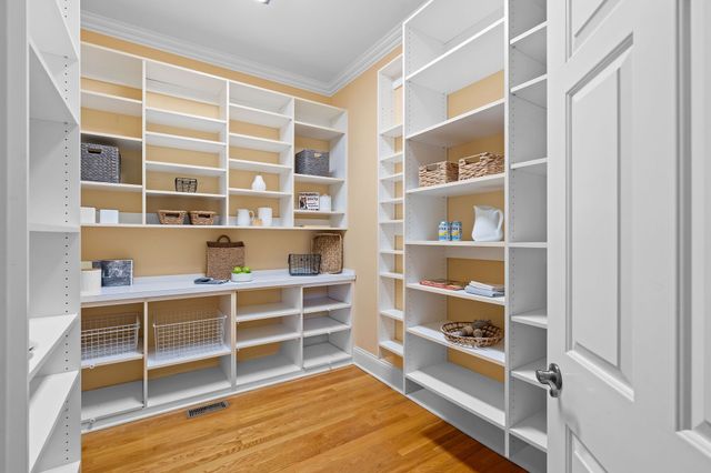 552 Grand Oaks Dr, Brentwood, TN 37027