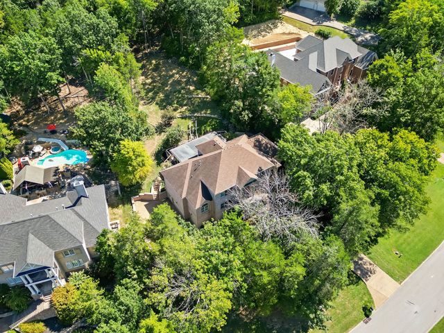 552 Grand Oaks Dr, Brentwood, TN 37027