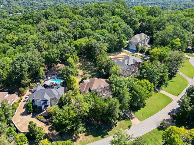 552 Grand Oaks Dr, Brentwood, TN 37027