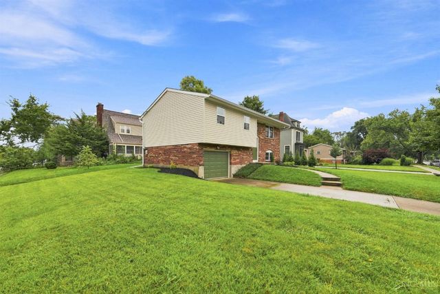 814 Burns Avenue, Wyoming, OH 45215