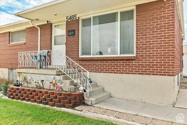 5485 W PAULETTE AVE, West Valley City, UT 84120