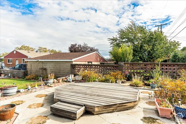 5485 W PAULETTE AVE, West Valley City, UT 84120