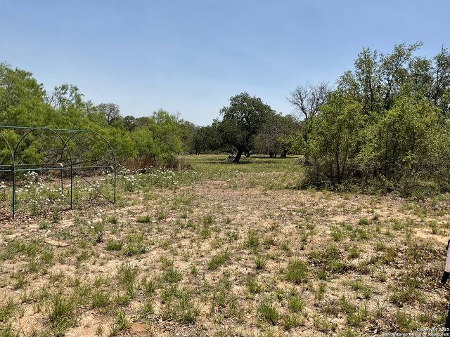 263 County Road 7812, Natalia, TX 78059