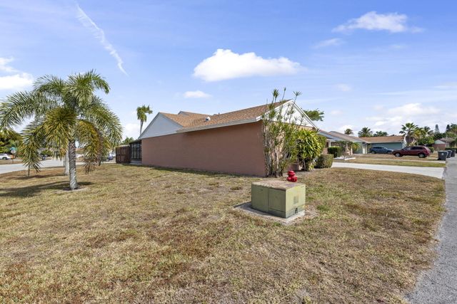 5249 Berwyn Street, Lake Worth, FL 33463