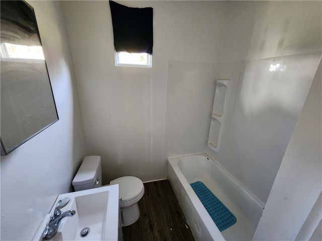 724 Hemlock Aly, Glassport, PA 15045