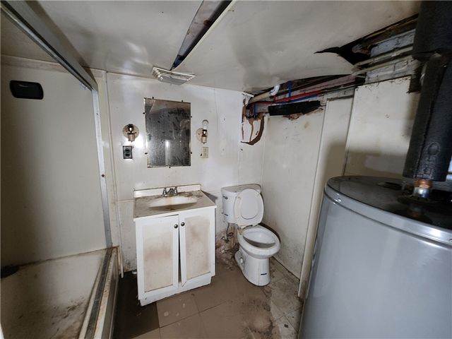 724 Hemlock Aly, Glassport, PA 15045