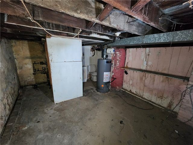 724 Hemlock Aly, Glassport, PA 15045