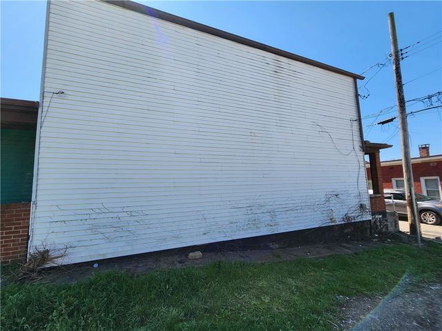 724 Hemlock Aly, Glassport, PA 15045