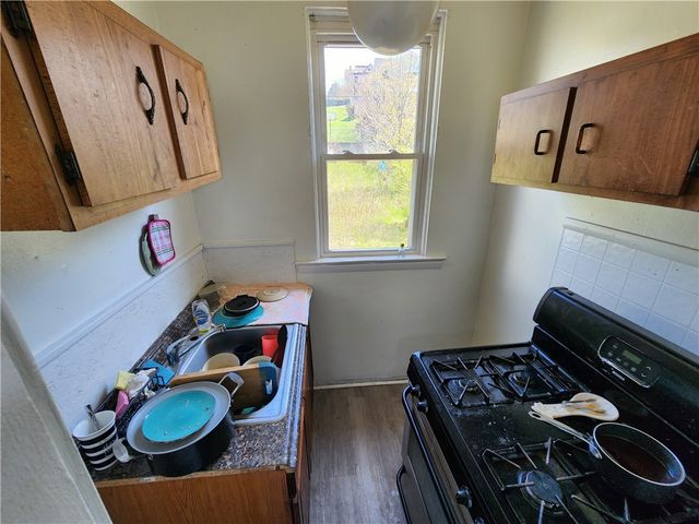 724 Hemlock Aly, Glassport, PA 15045