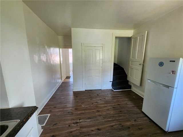 724 Hemlock Aly, Glassport, PA 15045