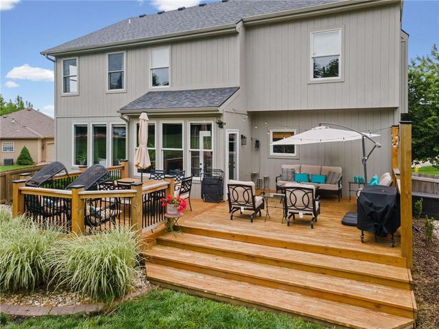 1408 Cedar Ridge Circle, Raymore, MO 64083