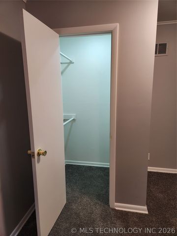 4334 S Norfolk Avenue, Tulsa, OK 74105