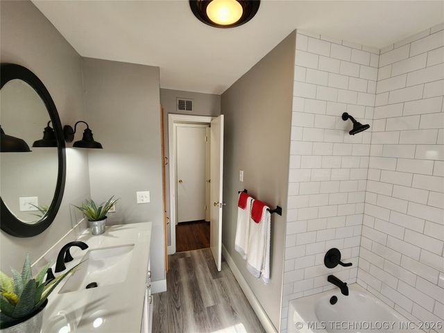 4334 S Norfolk Avenue, Tulsa, OK 74105