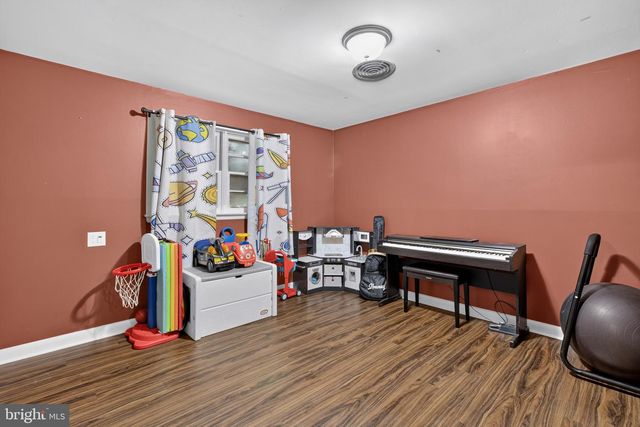 417 LAUREL AVE, Wilmington, DE 19809