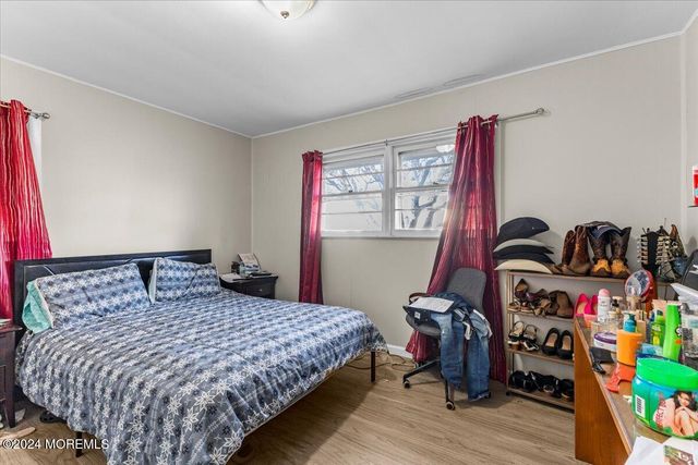 126 Rutledge Avenue, Ewing, NJ 08618