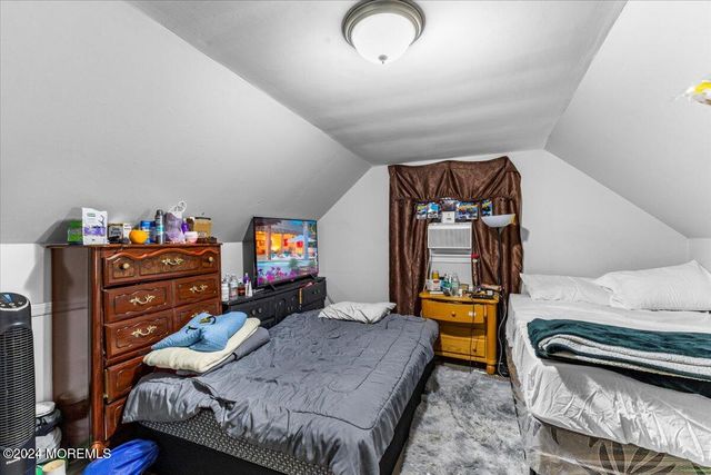 126 Rutledge Avenue, Ewing, NJ 08618