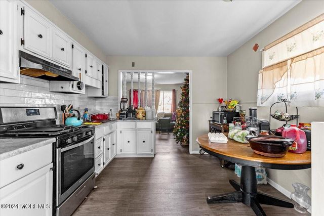 126 Rutledge Avenue, Ewing, NJ 08618