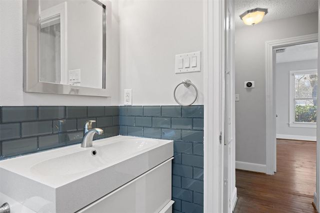 9504 N Creek DR, Austin, TX 78753