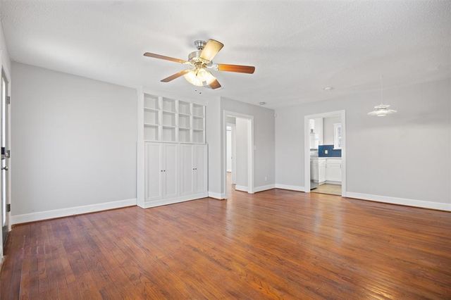 9504 N Creek DR, Austin, TX 78753