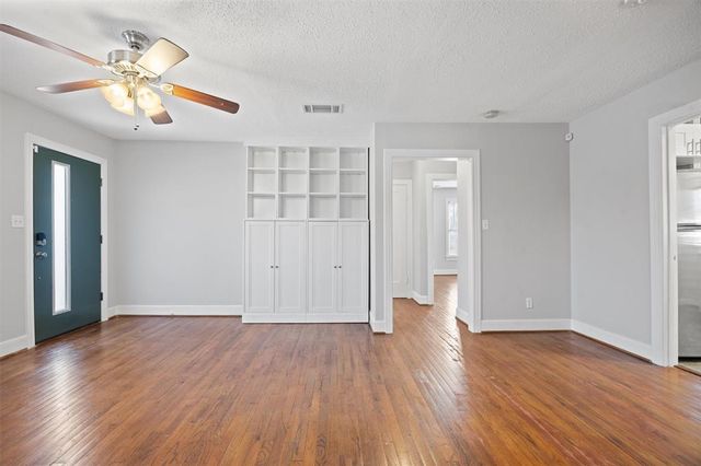 9504 N Creek DR, Austin, TX 78753