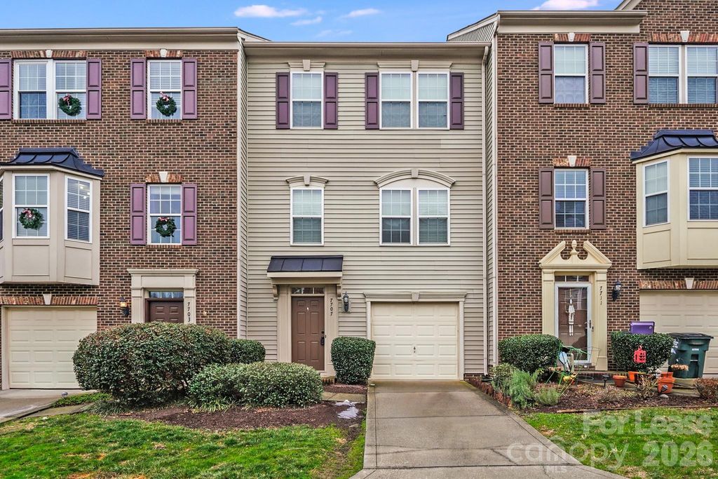 7707 Jackson Pond Drive, Charlotte, NC 28273