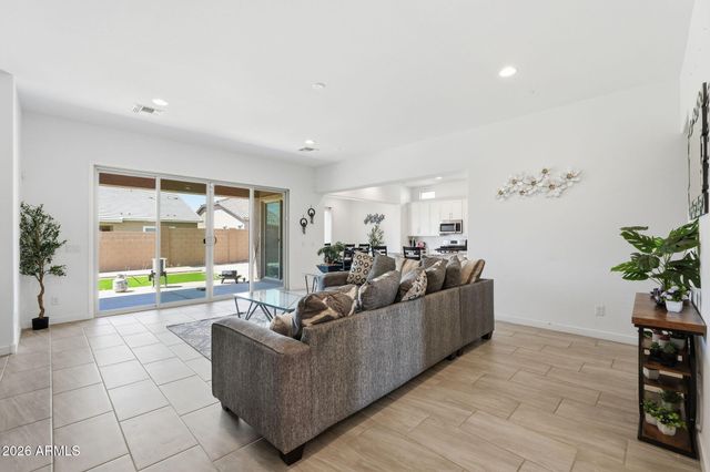 19609 W MONTEREY Way, Buckeye, AZ 85396
