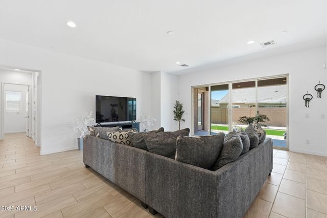 19609 W MONTEREY Way, Buckeye, AZ 85396