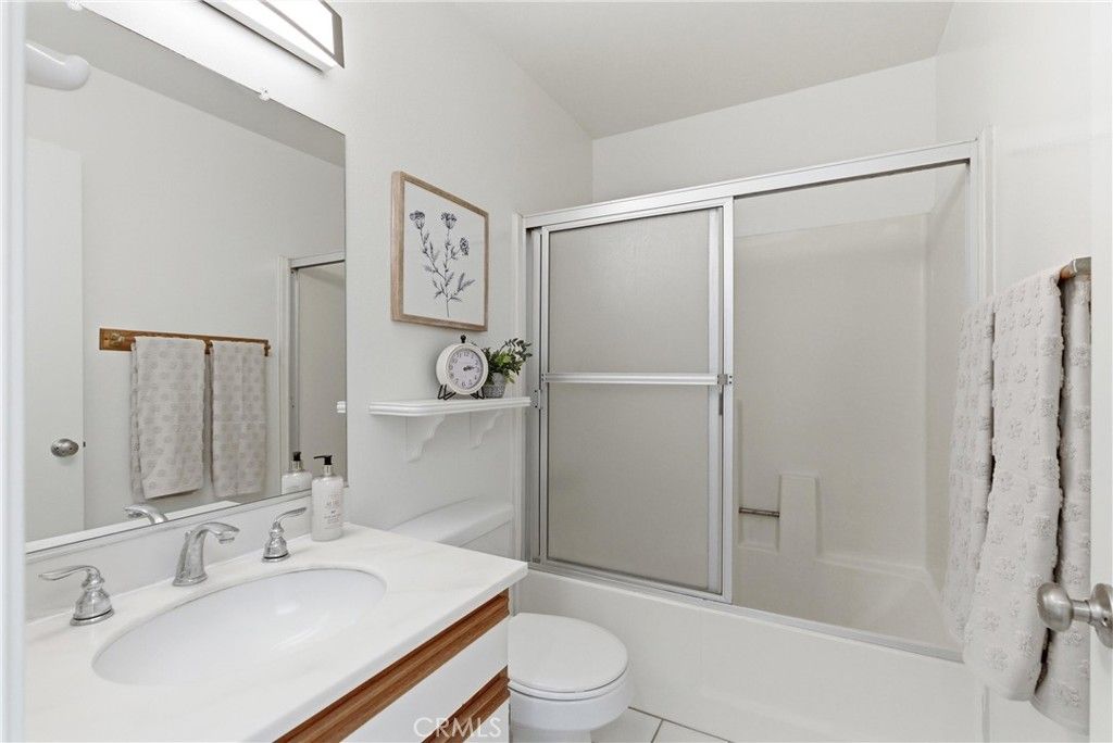 Image 17 of property listing at 81 Briarglen, Irvine, CA 92614