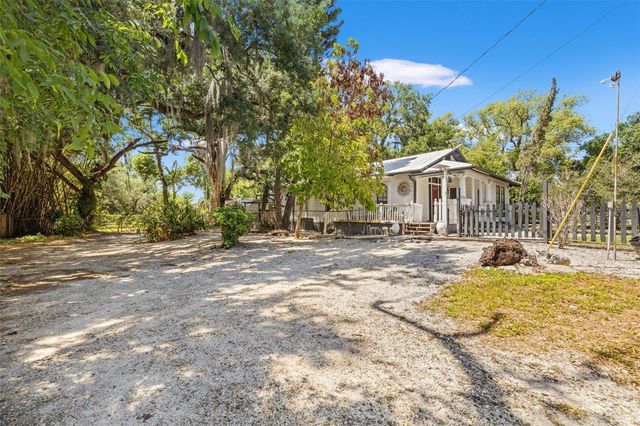 7902 N 12TH STREET, Tampa, FL 33604