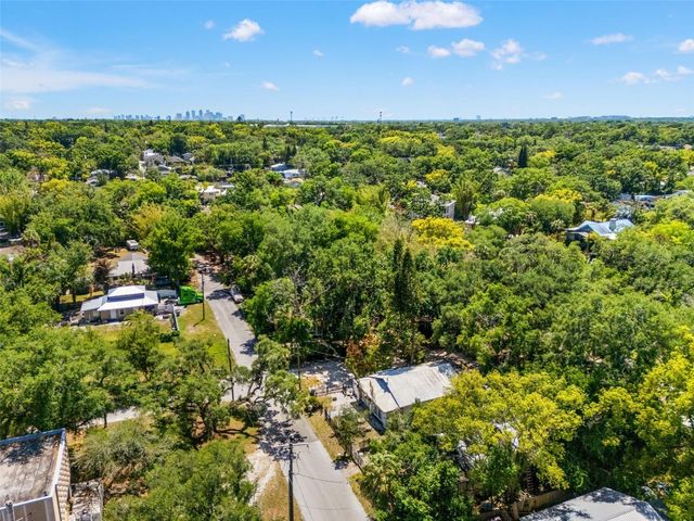 7902 N 12TH STREET, Tampa, FL 33604