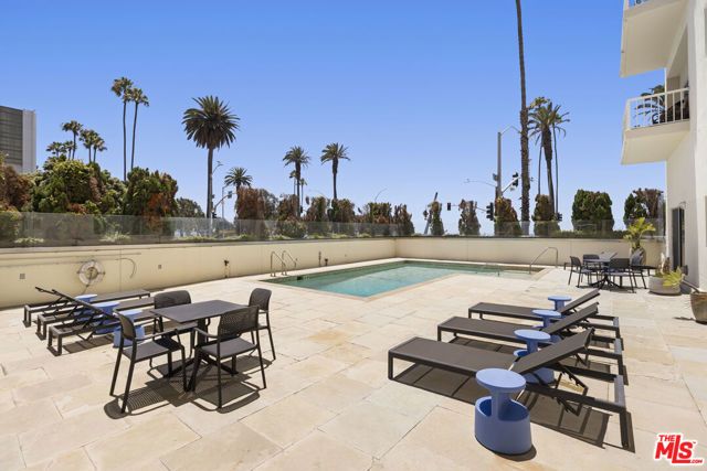 101 California Avenue 206, Santa Monica, CA 90403