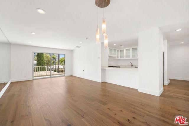 101 California Avenue 206, Santa Monica, CA 90403