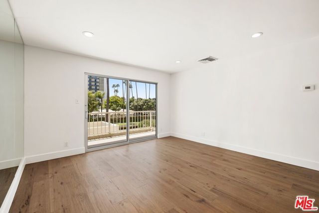 101 California Avenue 206, Santa Monica, CA 90403