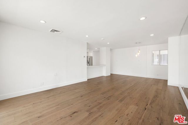 101 California Avenue 206, Santa Monica, CA 90403