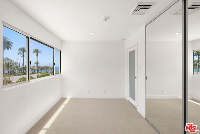 101 California Avenue 206, Santa Monica, CA 90403