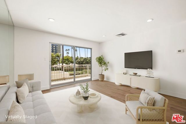 101 California Avenue 206, Santa Monica, CA 90403