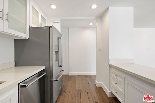 101 California Avenue 206, Santa Monica, CA 90403