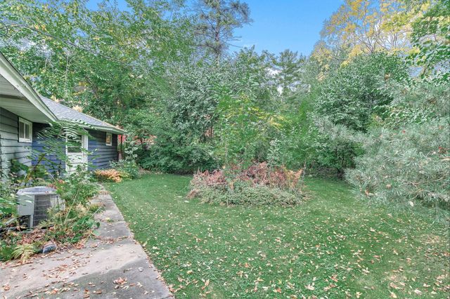 401 Turnpike Road, Golden Valley, MN 55416