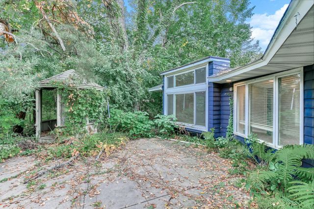 401 Turnpike Road, Golden Valley, MN 55416