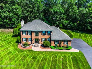 171 Windswept Lane, Freehold, NJ 07728