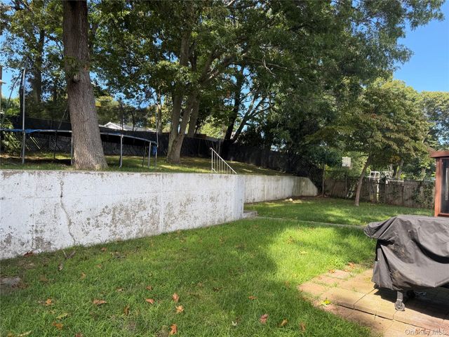36 E Willow Street, Selden, NY 11784