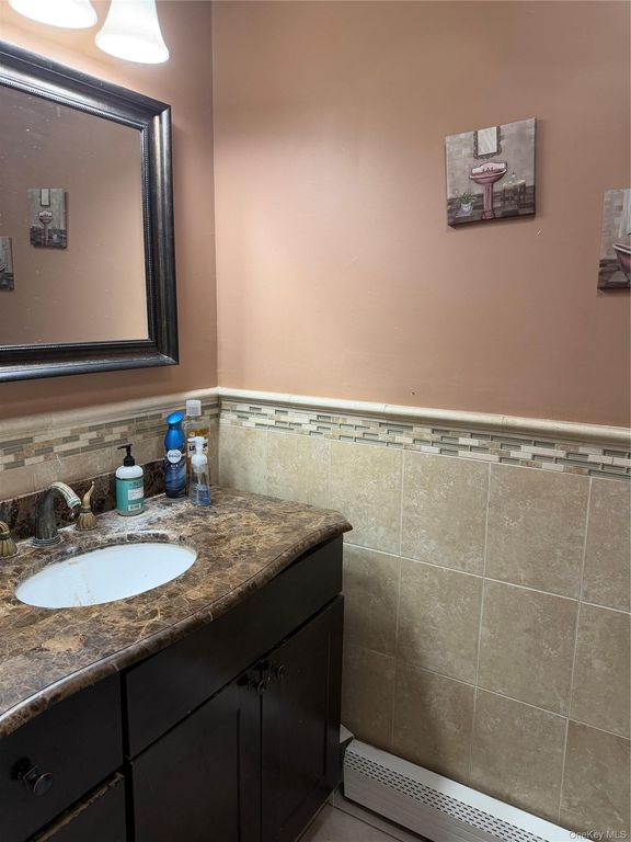 36 E Willow Street, Selden, NY 11784 — photo 3