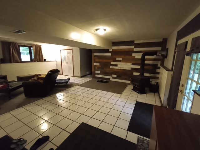 1118 GARLOCH Drive, Erie, PA 16505
